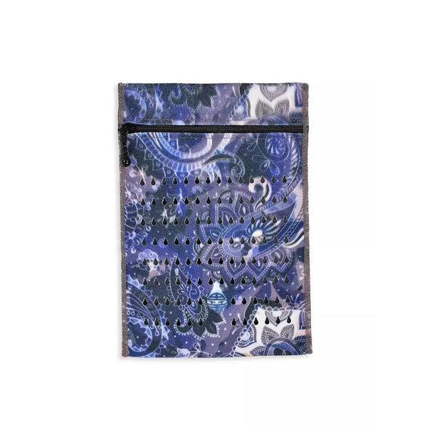 Insulin Cooler Travel Case with vibrant design for 3 insulin pens or 5 vials, keeps insulin cold for 48 hours.