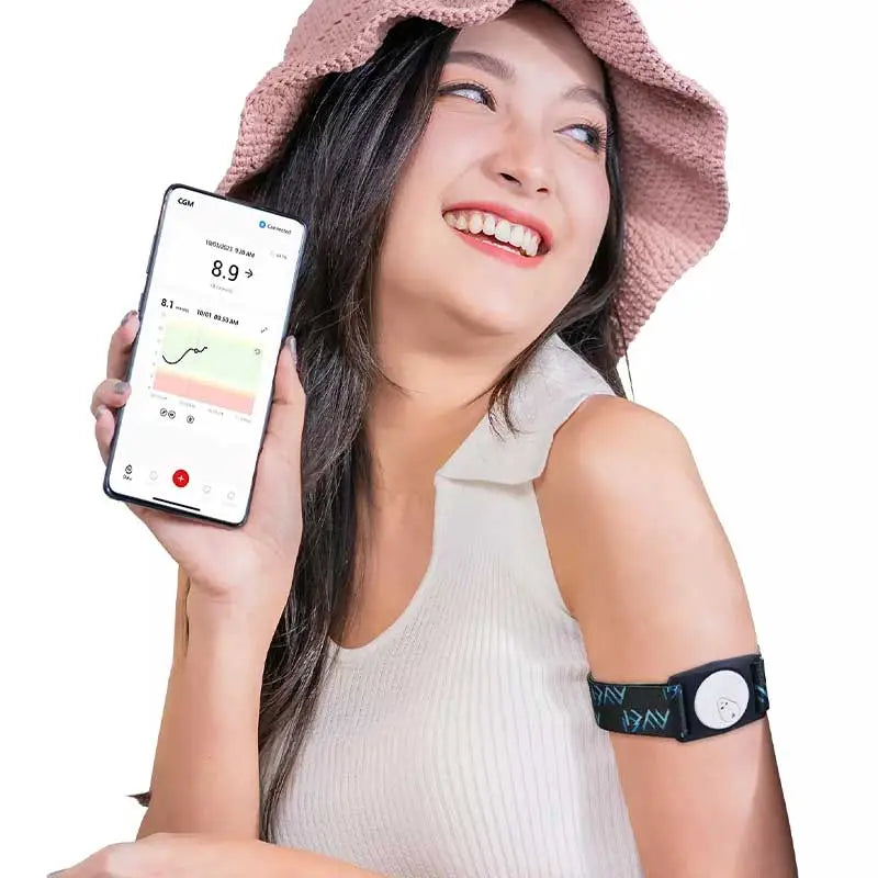 Sinocare iCan i3 CGM adjustable armband worn on a woman's arm, providing comfortable protection for daily use. Image