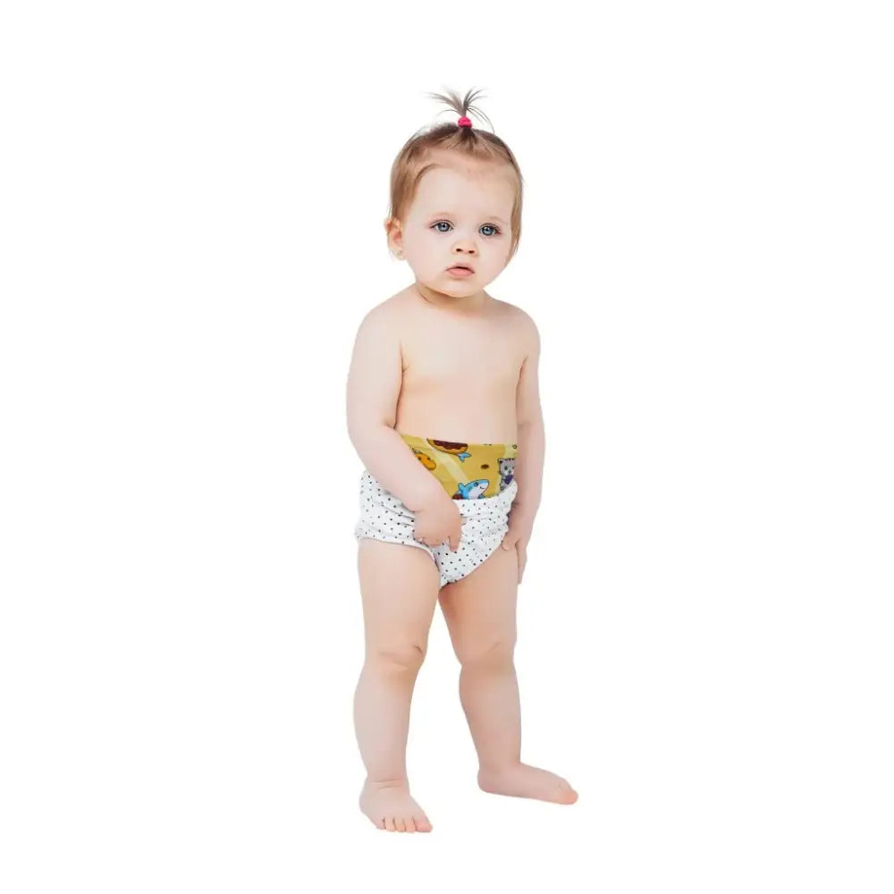 Waistband to protect glucose sensor for kids featuring colorful design, ensuring comfort and security during play.