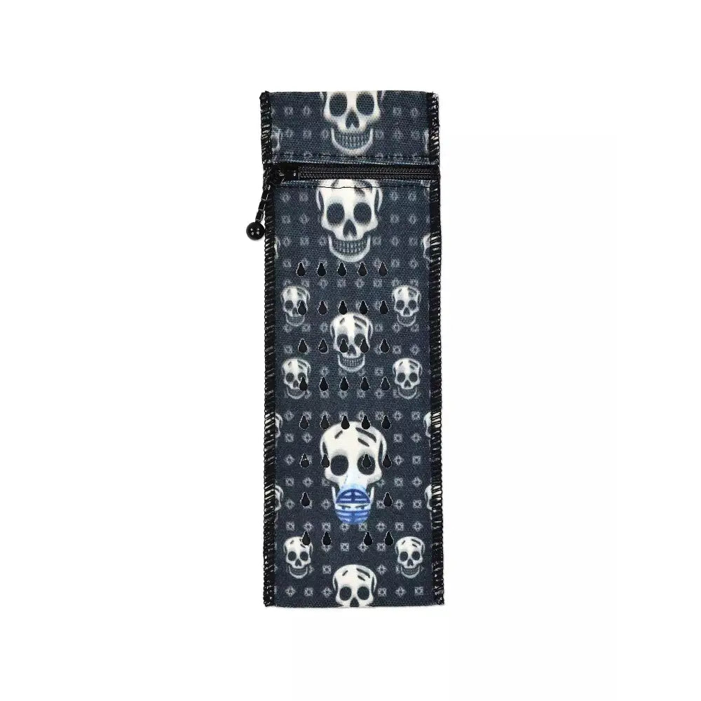 Insulin cooling wallet for 1 insulin pen with skull design, compact and reusable for kids.