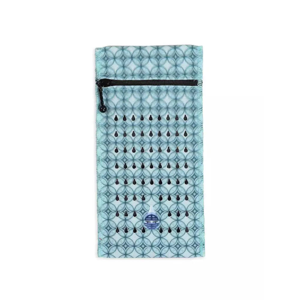Insulin cooling wallet for 2 pens or vials, compact and stylish design.