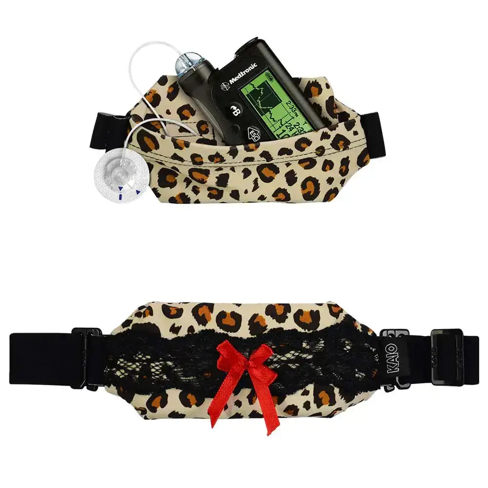 Elegant versatile insulin pump pouch with lace, Dia-Body Pouch E, featuring a chic design for discreet pump management.