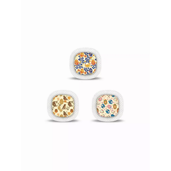 Three decorative, fluffy squares for Medtronic Simplera Stickers Easter Edition 2025